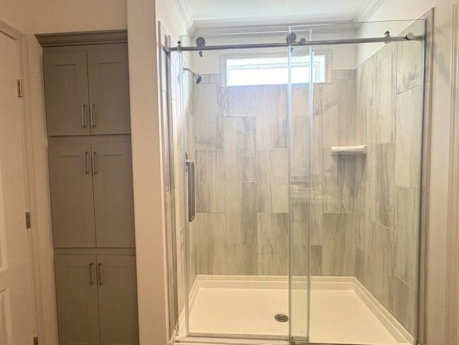 Building Photo - 34651 Robins Song Rd