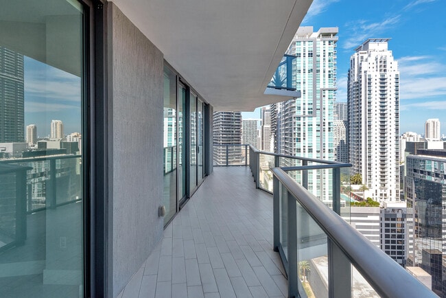 Building Photo - 1300 S Miami Ave