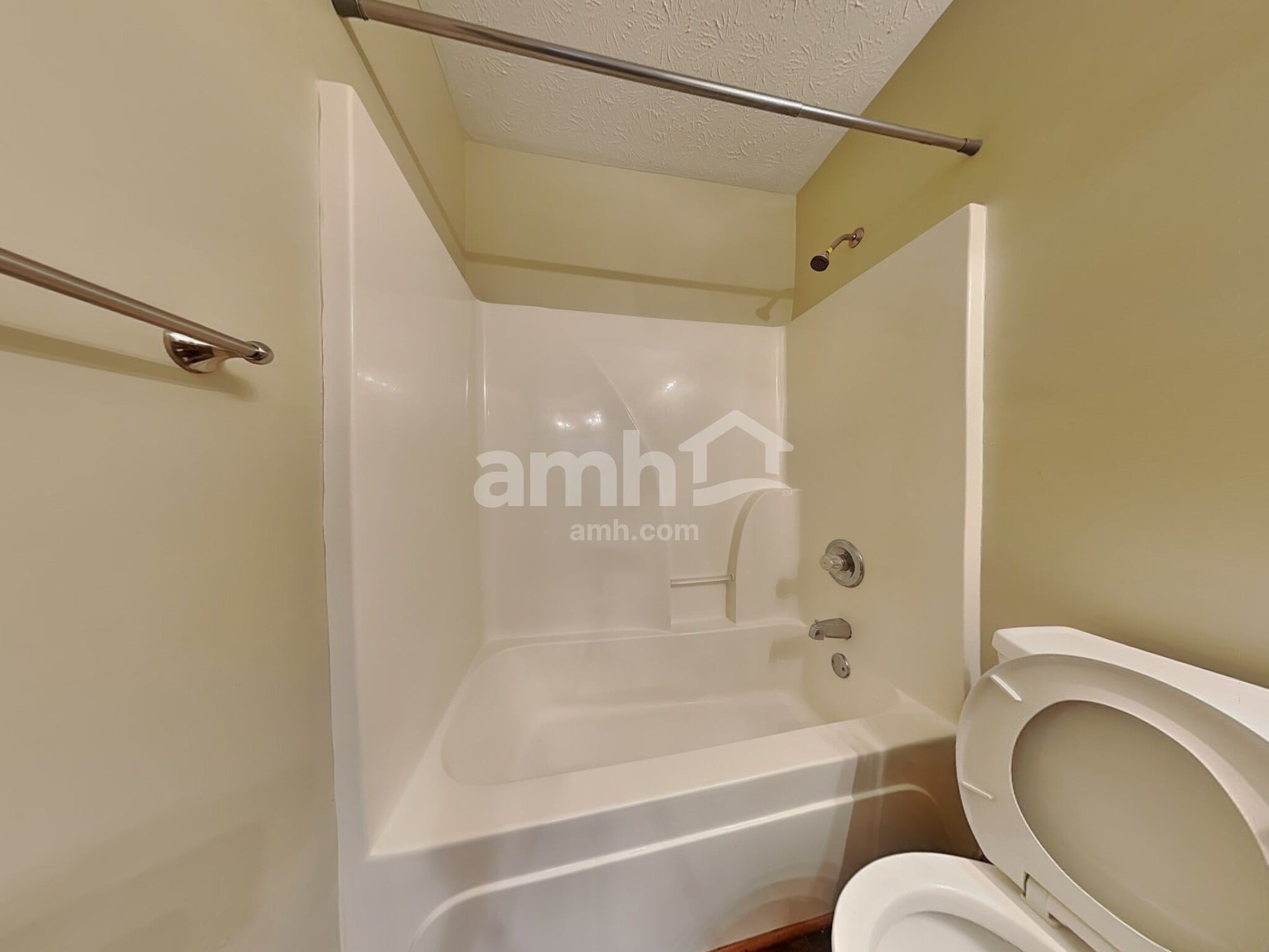 Building Photo - 12 Mynah Dr