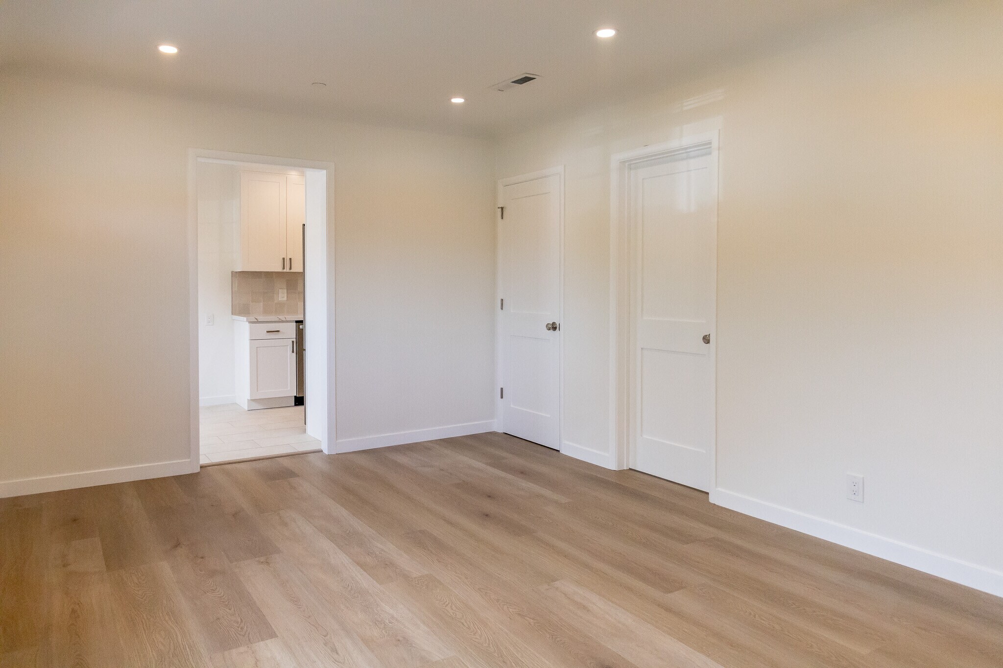 Building Photo - 1000 Tilton Ave