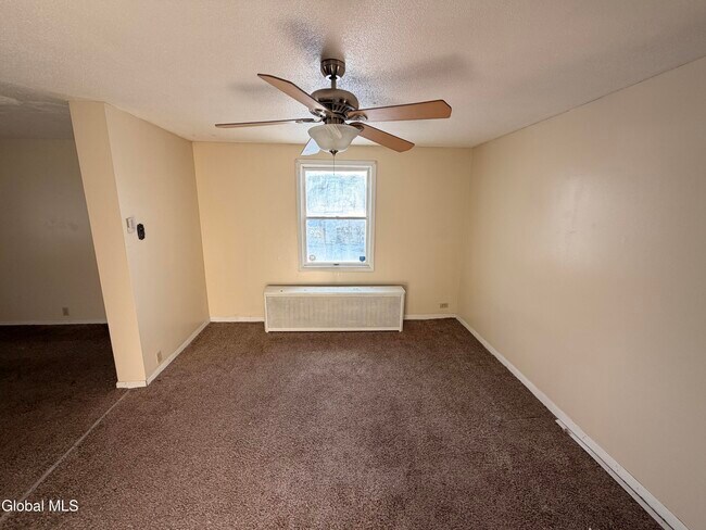 Building Photo - 8 Bayard St