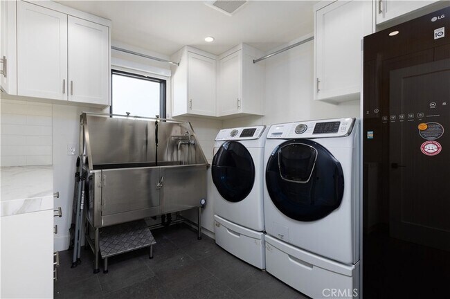 Building Photo - 32492 Azores Rd