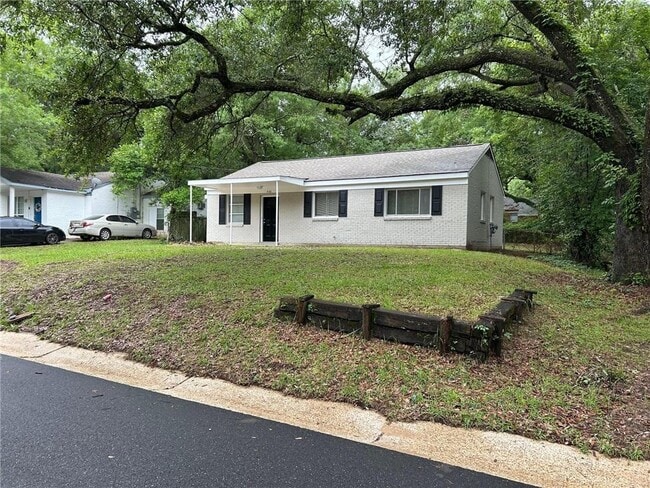 Building Photo - 460 Seabreeze Rd E