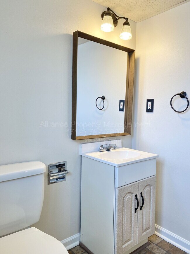 Building Photo - 2818 Dusk Dr