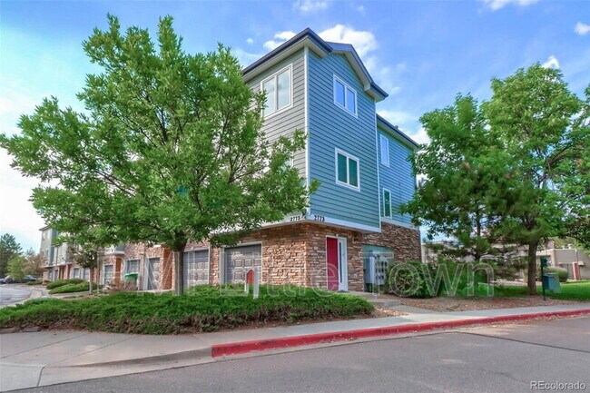 Primary Photo - 2773 W Riverwalk Cir