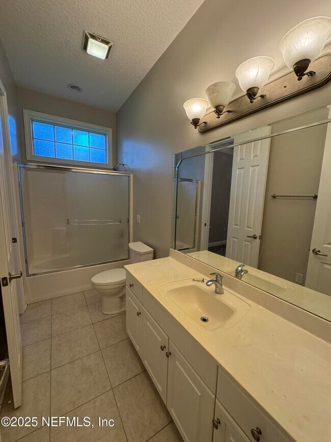 Building Photo - 2580 Heather Oaks Ct