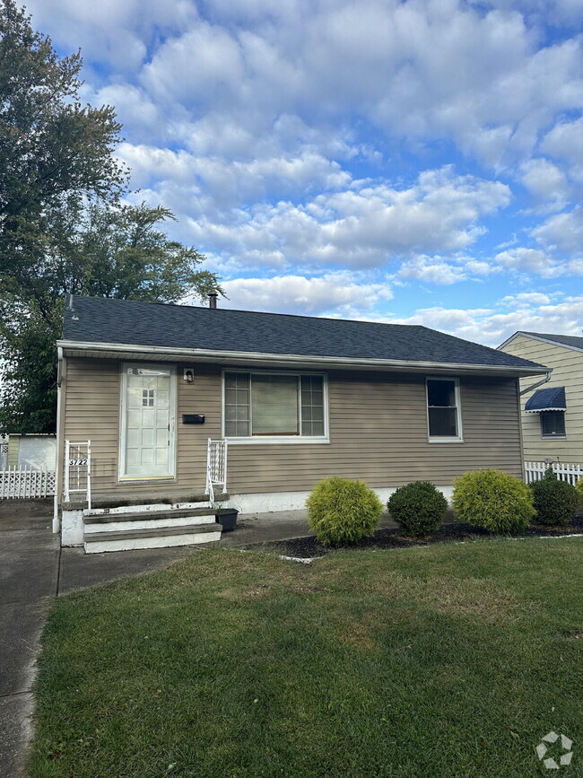 Building Photo - Cleveland Home: $1550.month 3 Bed 2 Bath i...