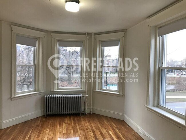 Building Photo - 1 bedroom in Boston MA 02215
