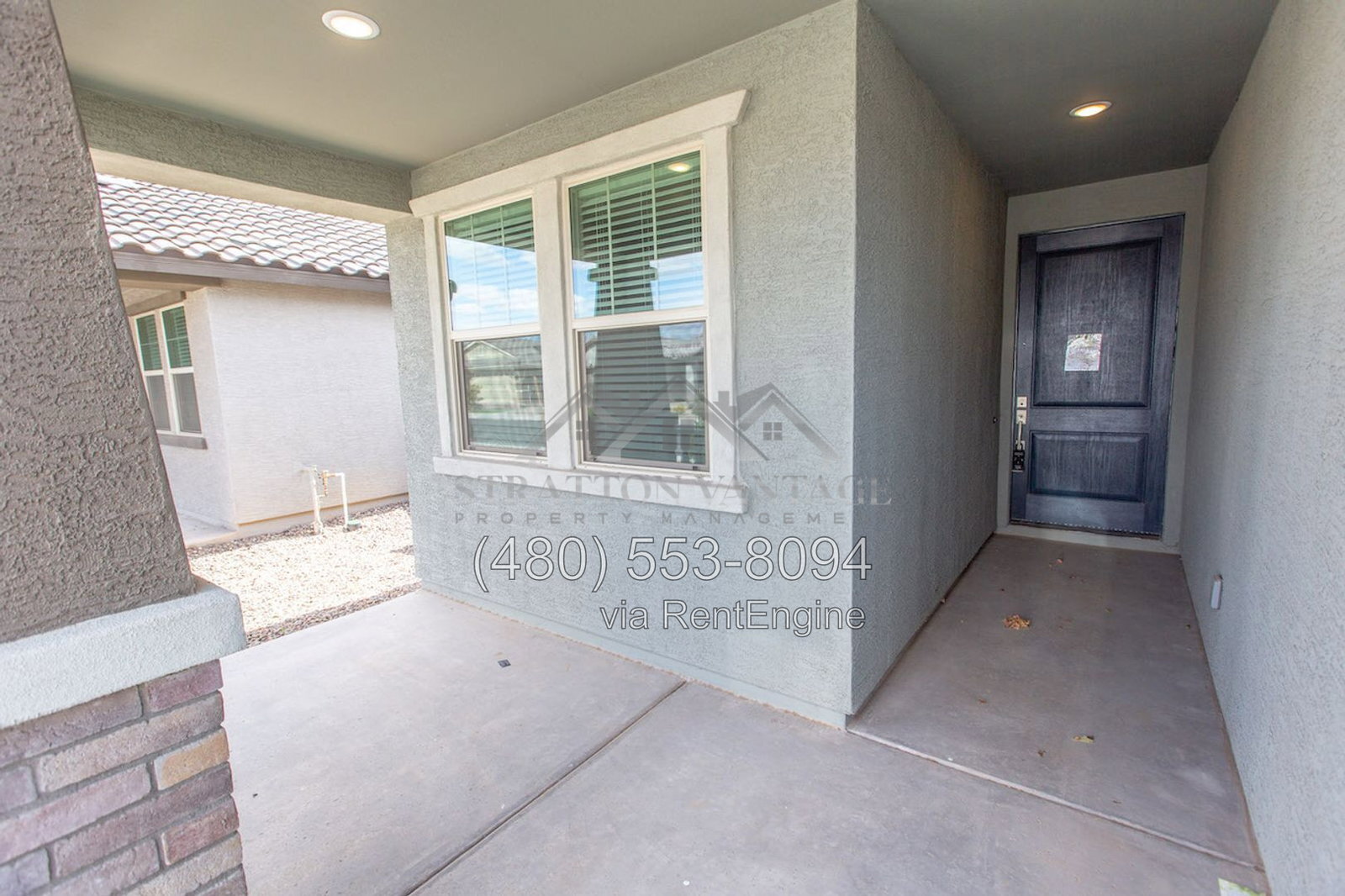 Building Photo - 15249 W Latham St