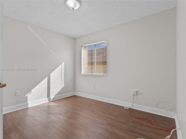 Building Photo - 5153 NW 113th Ave