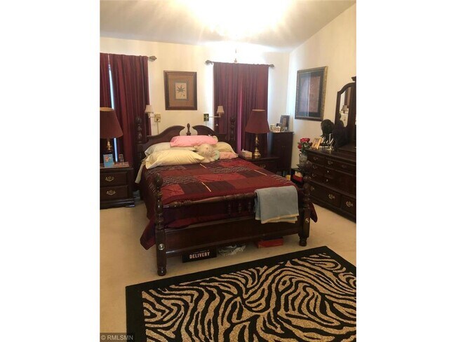 Building Photo - 15222 Florist Cir