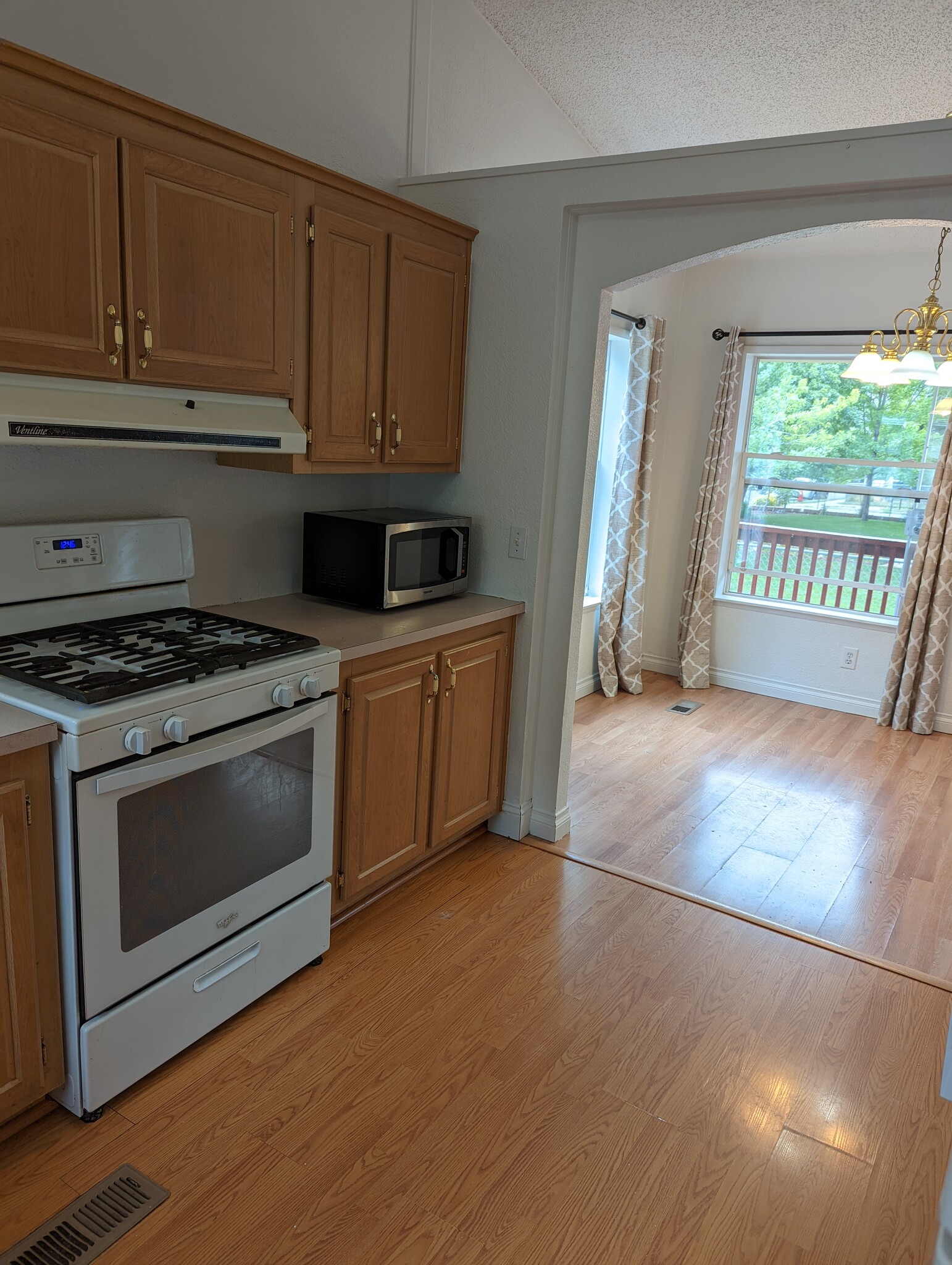 Building Photo - 514 Holbrook St