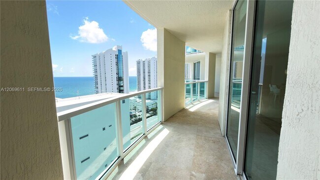 Building Photo - 150 Sunny Isles Blvd