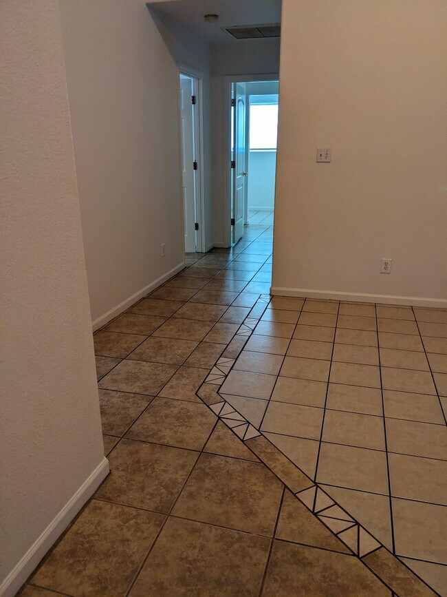 Building Photo - 3362 N Yuma St