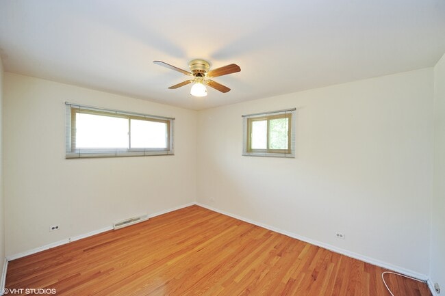 Building Photo - 1414 Pfingsten Rd
