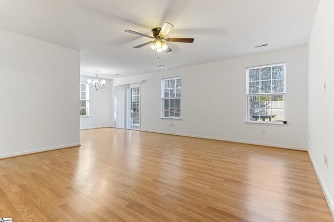 Building Photo - 301 Carnahan Dr