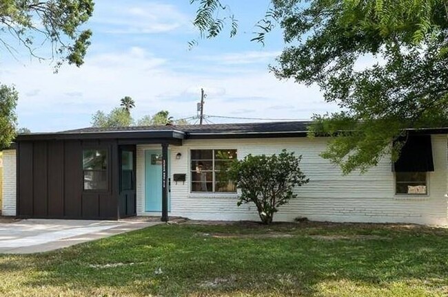 Primary Photo - 716 Westway Ave
