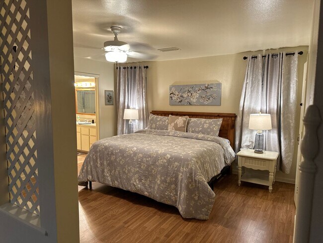 Building Photo - ONE BEDROOM, one bath, FULLY FURNISHED; ALL BILLS PAID