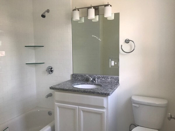 Building Photo - 1015 Tremont St