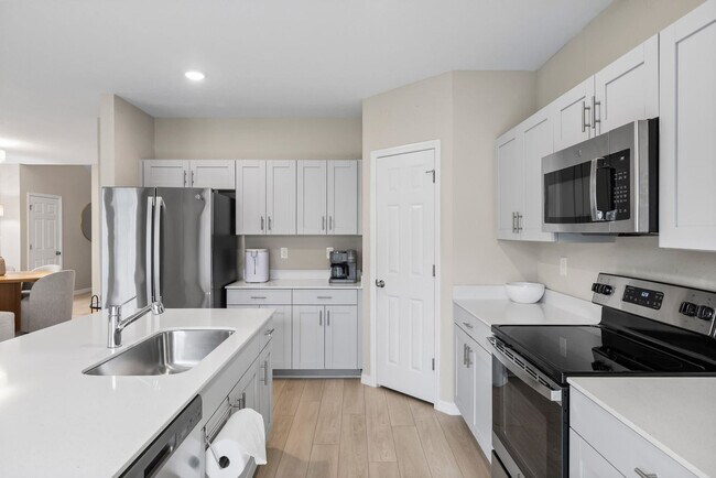 Building Photo - 7846 Peace Lily Ave