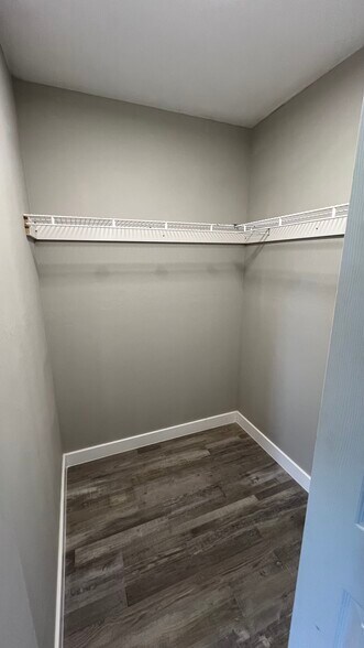 Building Photo - 2127 Towles St