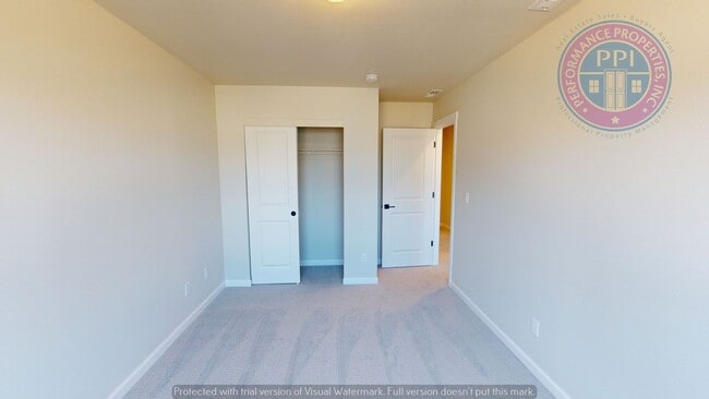 Building Photo - Newer Home in Sought After Reed's Crossing...