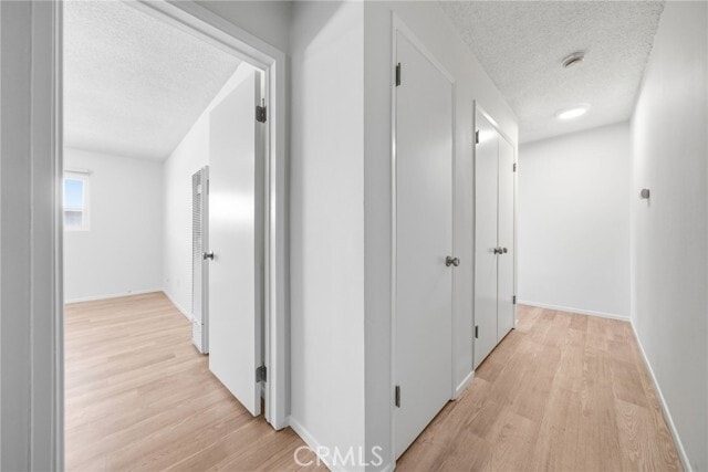 Building Photo - 3417 W Canoga Pl