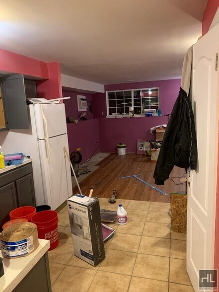 Building Photo - SHARROTTS ROAD