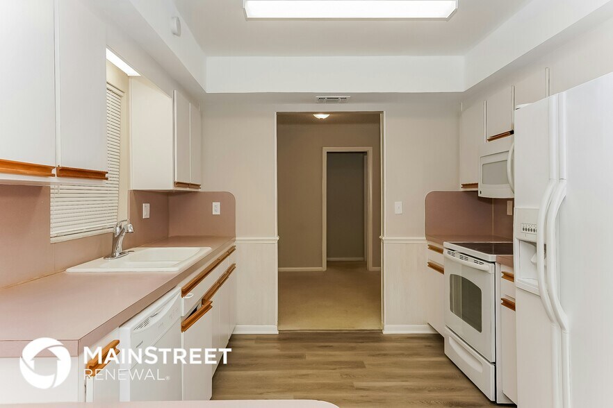 Building Photo - 1765 S Eden Cir