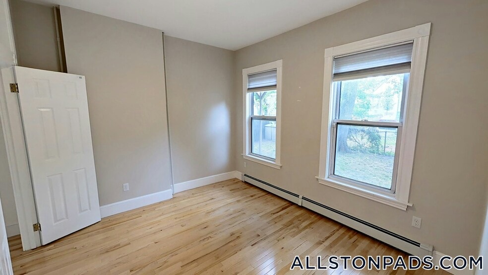 Building Photo - 45 Pratt St