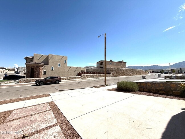 Building Photo - 7792 Enchanted Pk Dr