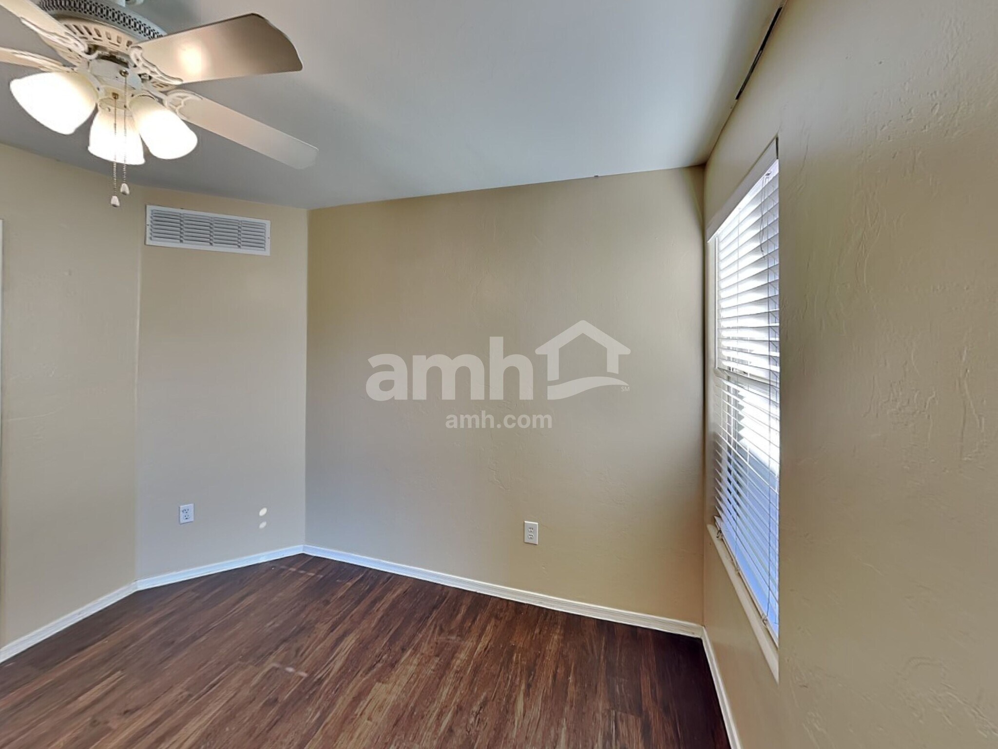 Building Photo - 3713 W Avenida Fria