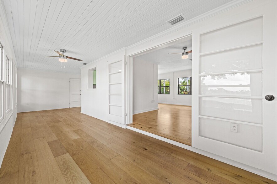 Building Photo - 1442 Olmeda Way