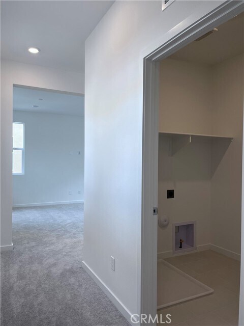 Building Photo - 4041 Pomelo Dr