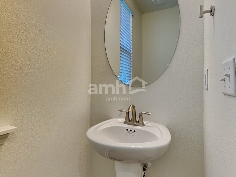 Building Photo - 11536 Susanna Woods Ct