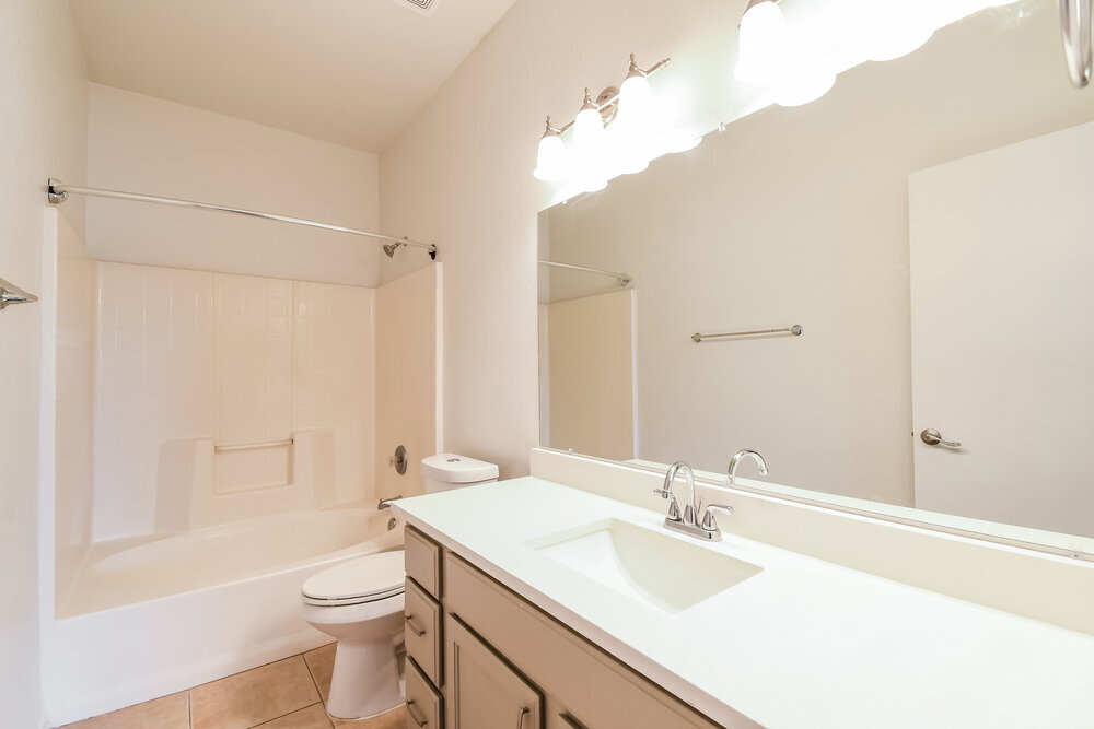 Building Photo - 1142 E Desert Rose Trail