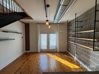 Building Photo - 3205 N Davidson St