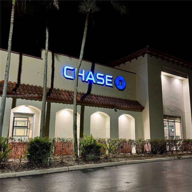 Building Photo - 2780 NE 183rd St