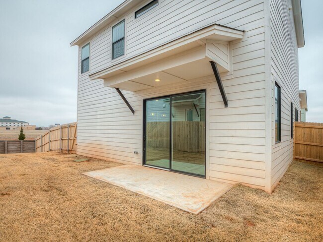 Building Photo - Beautiful New Construction Home in Edmond/...