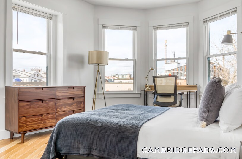 Building Photo - 406 Columbia St