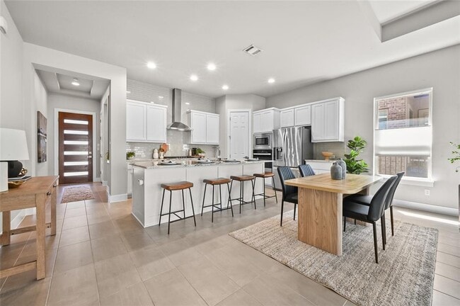 Building Photo - 5013 Paul Thomas Dr