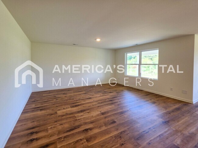 Building Photo - 609 Aberdeen Trce