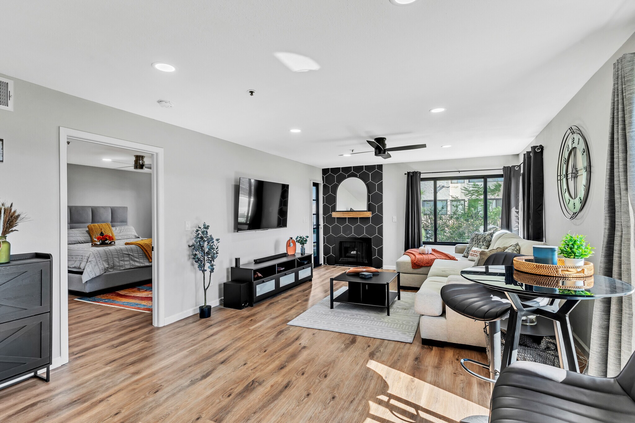 Building Photo - 11233 Tierrasanta Blvd