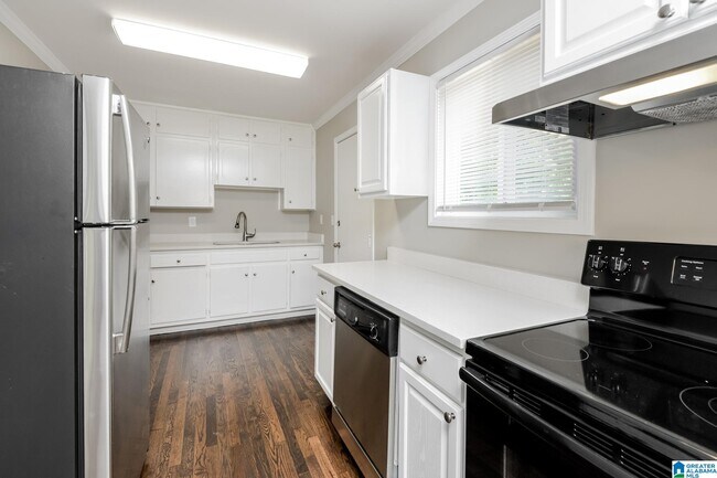 Building Photo - 7637 Ridge Tree Ln