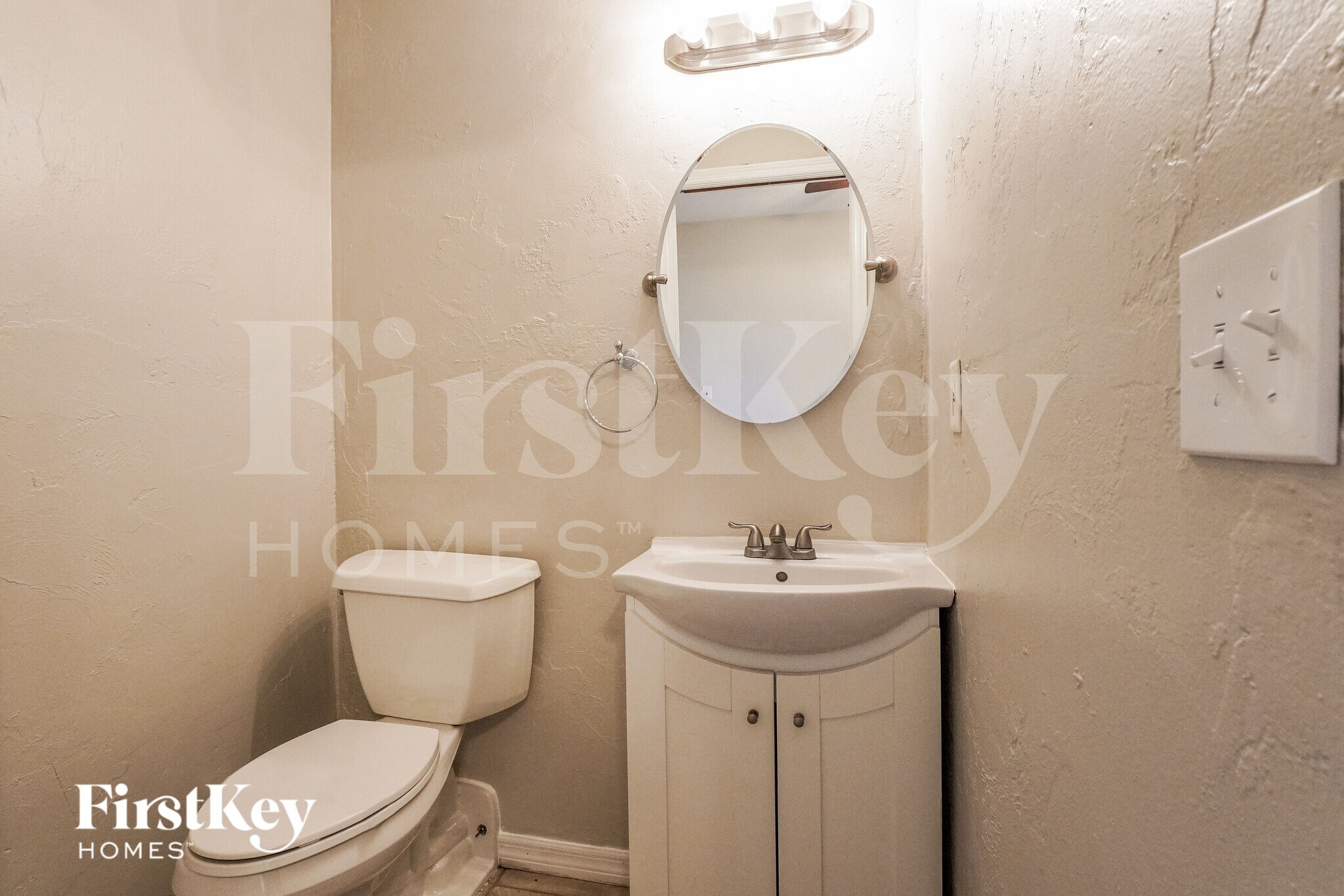 Building Photo - 3017 Vista Palm Dr