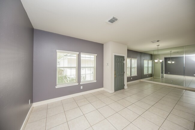 Building Photo - 5839 Sonoma Ridge