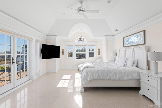 Building Photo - 17 Ludlow Ln