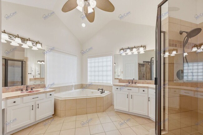 Building Photo - 622 Andover Ln