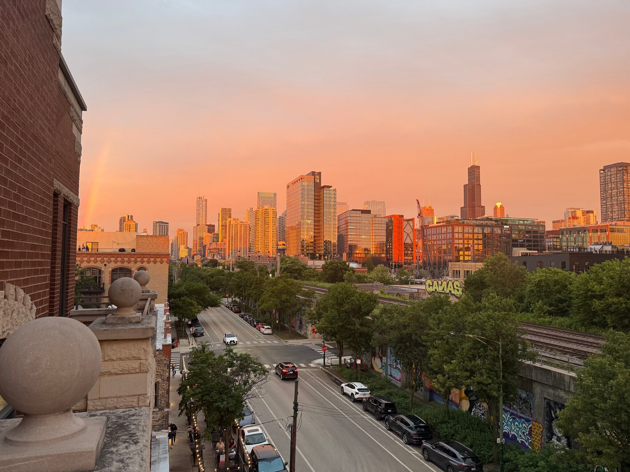 Building Photo - 1116 W Hubbard St