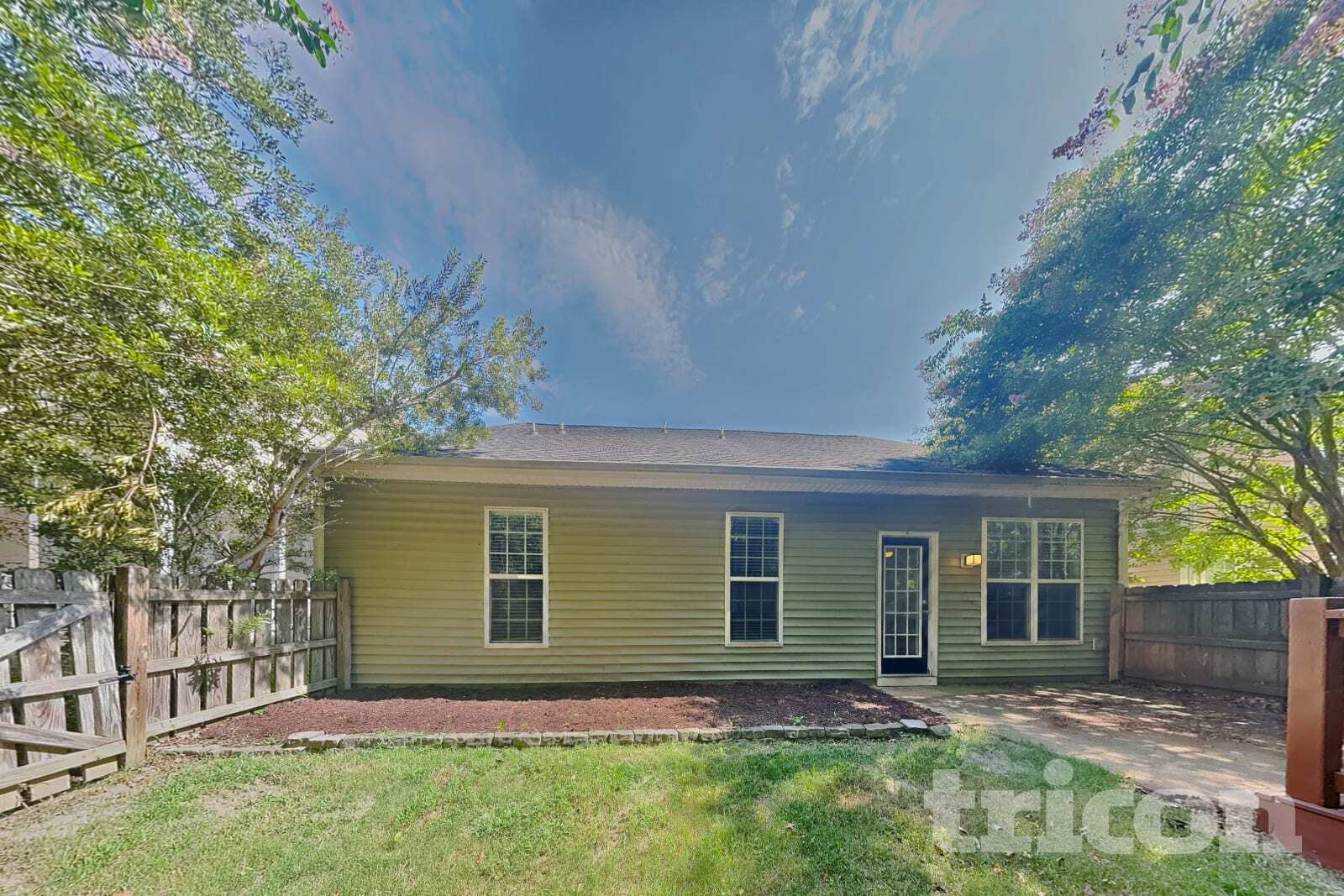 Building Photo - 557 McCarthy Dr